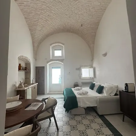 Palazzo Soleti * Cisternino